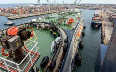 Alertă pe o navă de croazieră. 3 morți și 149 de pasageri blocați pe mare