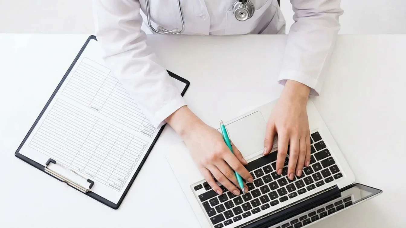 Surpriza uriasa pentru medici. AI pune diagnostice mai bune in situatii de urgenta