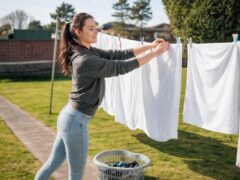 Acarienii din locuință pot agrava alergiile și astmul. Ce măsuri puteți lua pentru a-i reduce