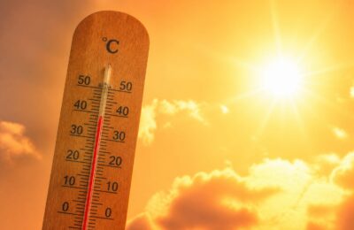Canicula poate pune presiune pe inimă chiar și la persoanele sănătoase, iar decesele au crescut cu peste 50%