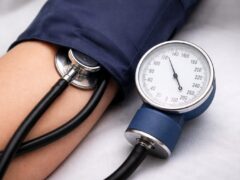 Ce valori ale tensiunii arteriale devin îngrijorătoare la vârstă înaintată