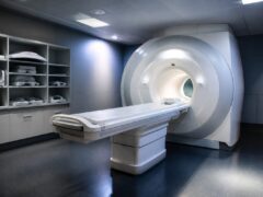 Pacient de 59 de ani cu simptome de AVC a fost trimis între Ploiești și București pe fondul lipsei neurologilor