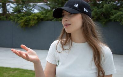 Un adolescent din trei are probleme cu somnul, iar telefonul și stresul agravează oboseala