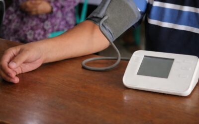 Studiu: Pacienții cu hipertensiune arterială acceptă mai ușor medicamentele decât schimbările de stil de viață