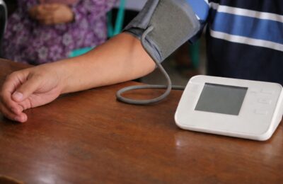 Studiu: Pacienții cu hipertensiune arterială acceptă mai ușor medicamentele decât schimbările de stil de viață